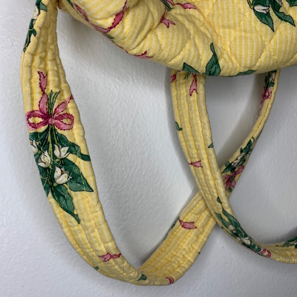 ⭐️VERA BRADLEY Drawstring Backpack⭐️ - Picture 4 of 13